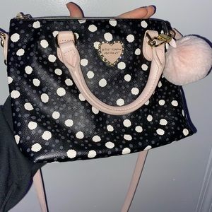 betsey johnson crossbody purse / never used !!